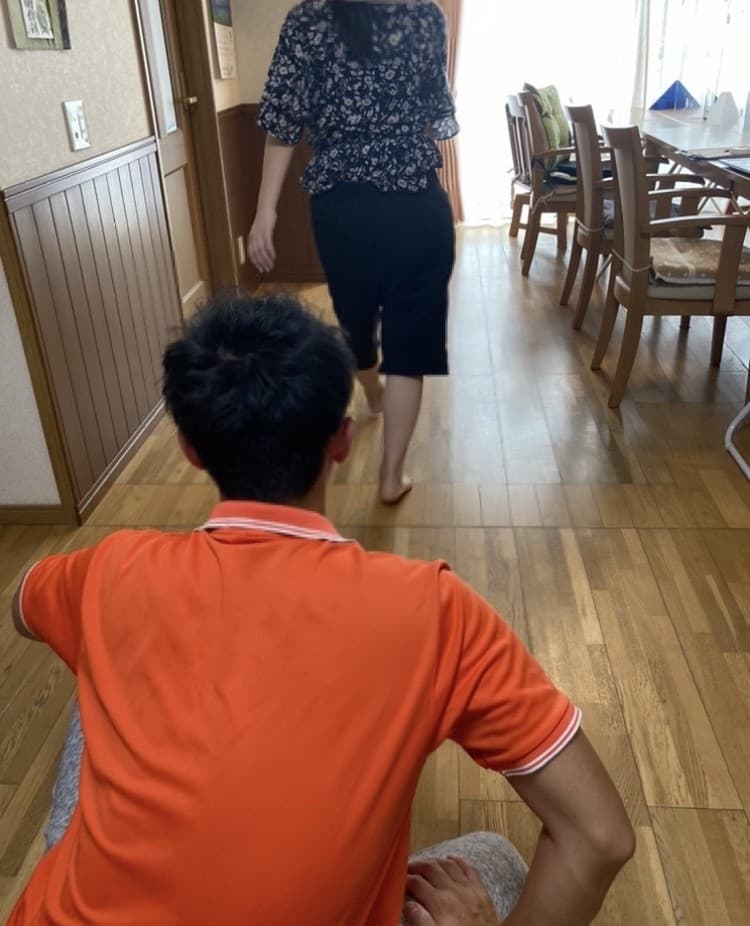その場で作るオーダーメイドインソール、足部と歩きの治療院をつくりたい!